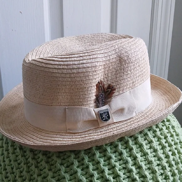 Stacy Adams Tan Fedora 100% Toyo Hat with Classic Design - Picture 1 of 7